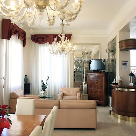 C-Hotels De Rose Palace Флоренция Екстериор снимка