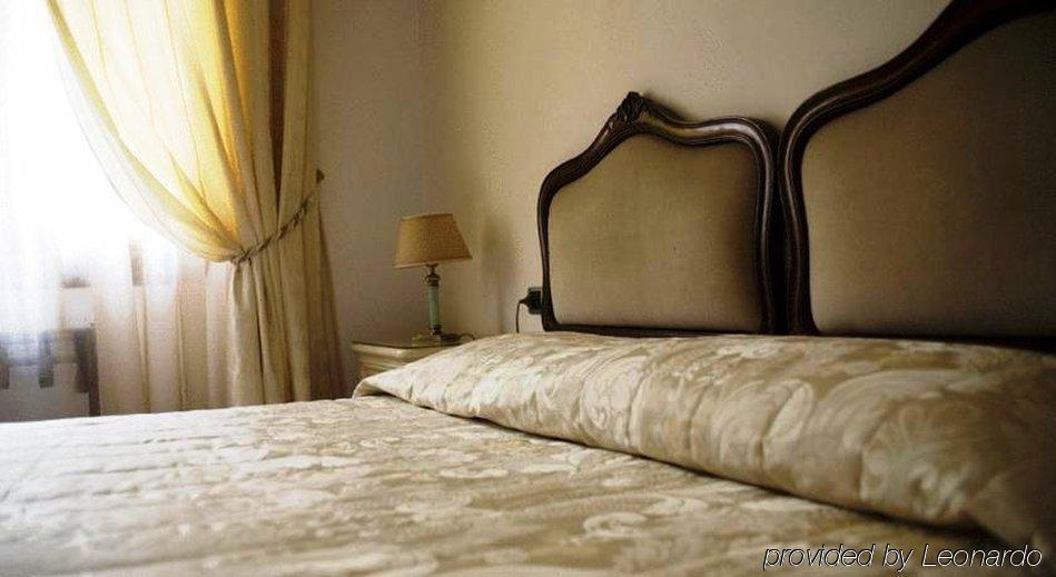 C-Hotels De Rose Palace Флоренция Екстериор снимка