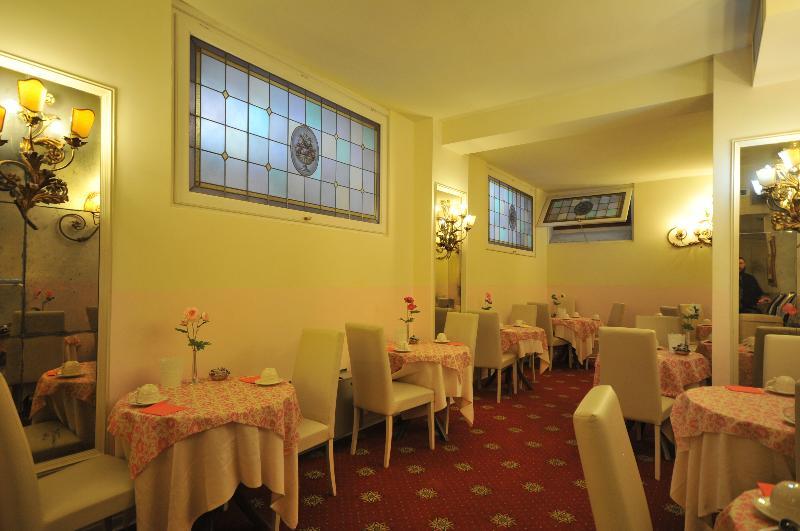 C-Hotels De Rose Palace Флоренция Екстериор снимка