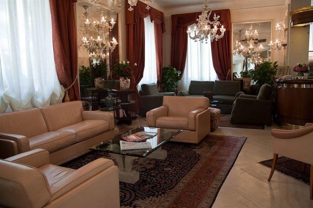 C-Hotels De Rose Palace Флоренция Екстериор снимка