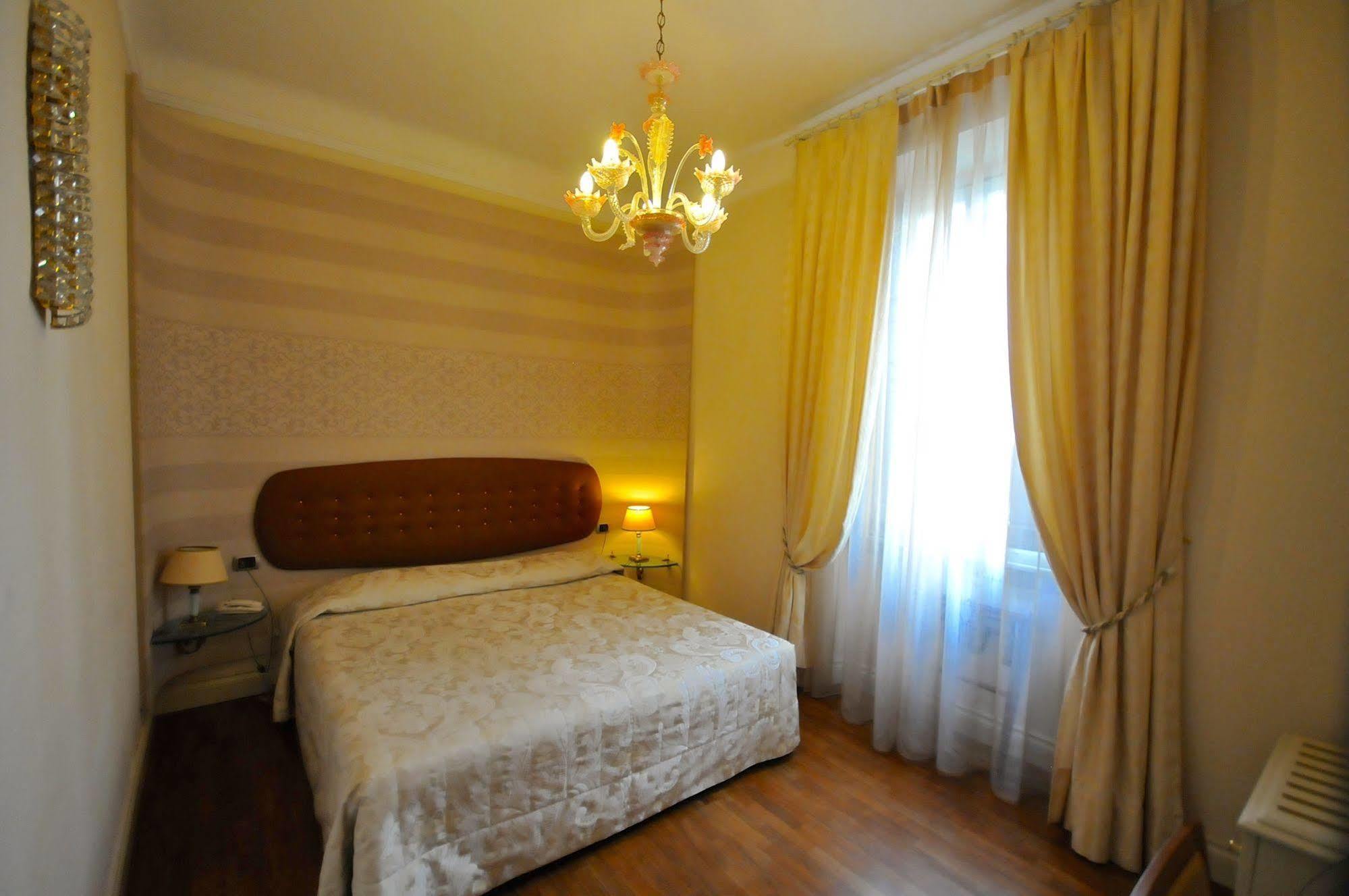 C-Hotels De Rose Palace Флоренция Екстериор снимка